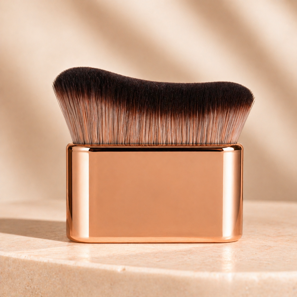Glowe Brush