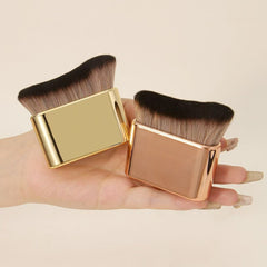Glowe Brush
