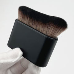 Glowe Brush